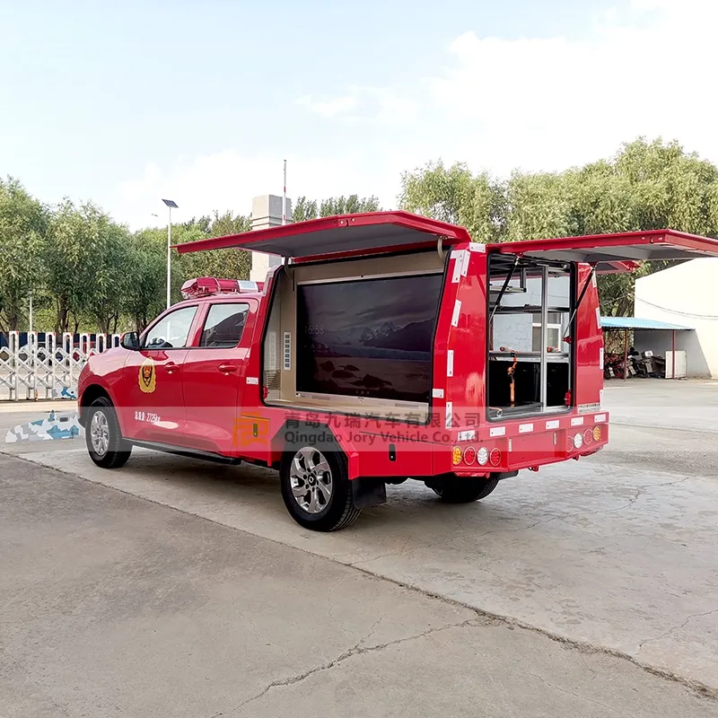 Tout nouveau véhicule de communication multifonctionnel 4X4 avec équipement d'ingénierie pour le sauvetage d'urgence